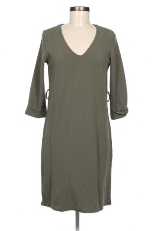 Kleid Reserved, Größe XS, Farbe Grün, Preis 5,65 €