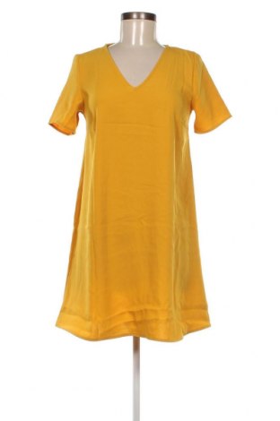 Φόρεμα Reserved, Μέγεθος S, Χρώμα Κίτρινο, Τιμή 4,66 €