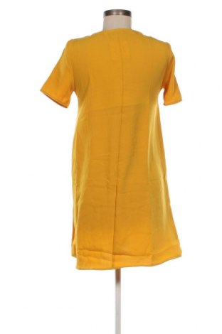 Šaty  Reserved, Velikost S, Barva Žlutá, Cena  139,00 Kč