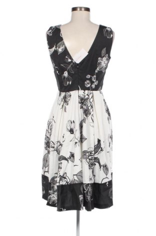 Φόρεμα Rinascimento, Μέγεθος M, Χρώμα Πολύχρωμο, Τιμή 84,12 €