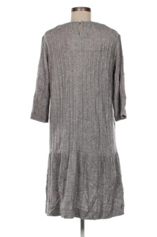 Kleid STI, Größe XL, Farbe Grau, Preis € 9,46