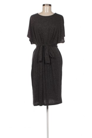 Kleid Selected Femme, Größe XL, Farbe Grau, Preis 30,43 €