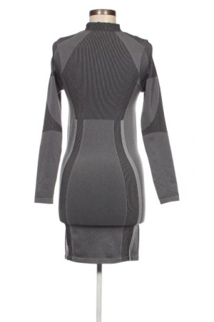 Kleid Tally Weijl, Größe M, Farbe Grau, Preis 4,50 €