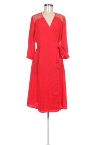 Šaty  VILA, Velikost M, Barva Červená, Cena  319,00 Kč
