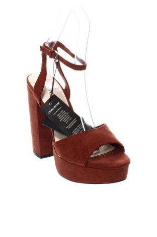 Sandalen Vero Moda, Größe 40, Farbe Rot, Preis € 26,45