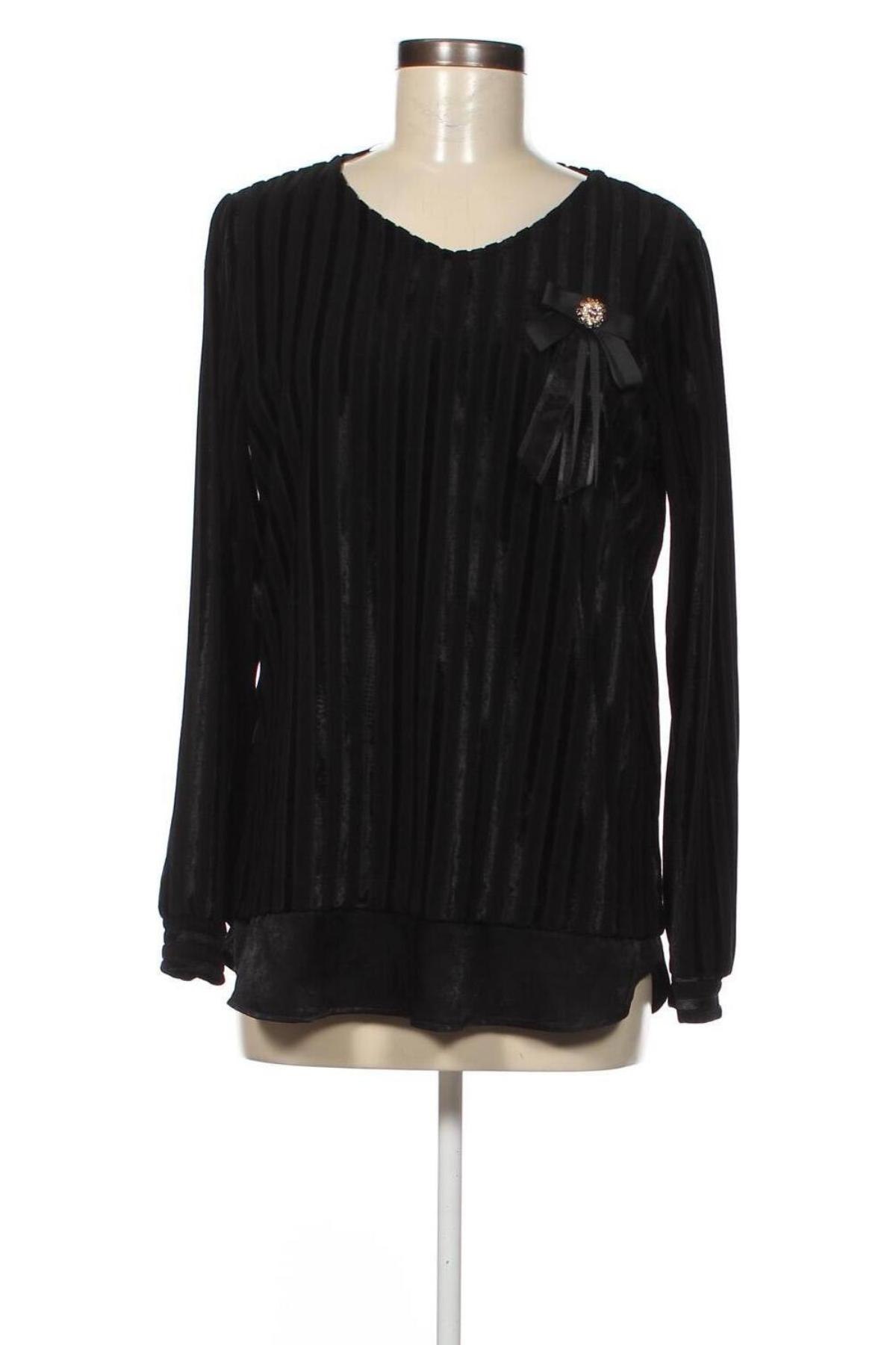 Дамска блуза Cartoon, Размер M, Цвят Черен, Цена 14,88 лв.
