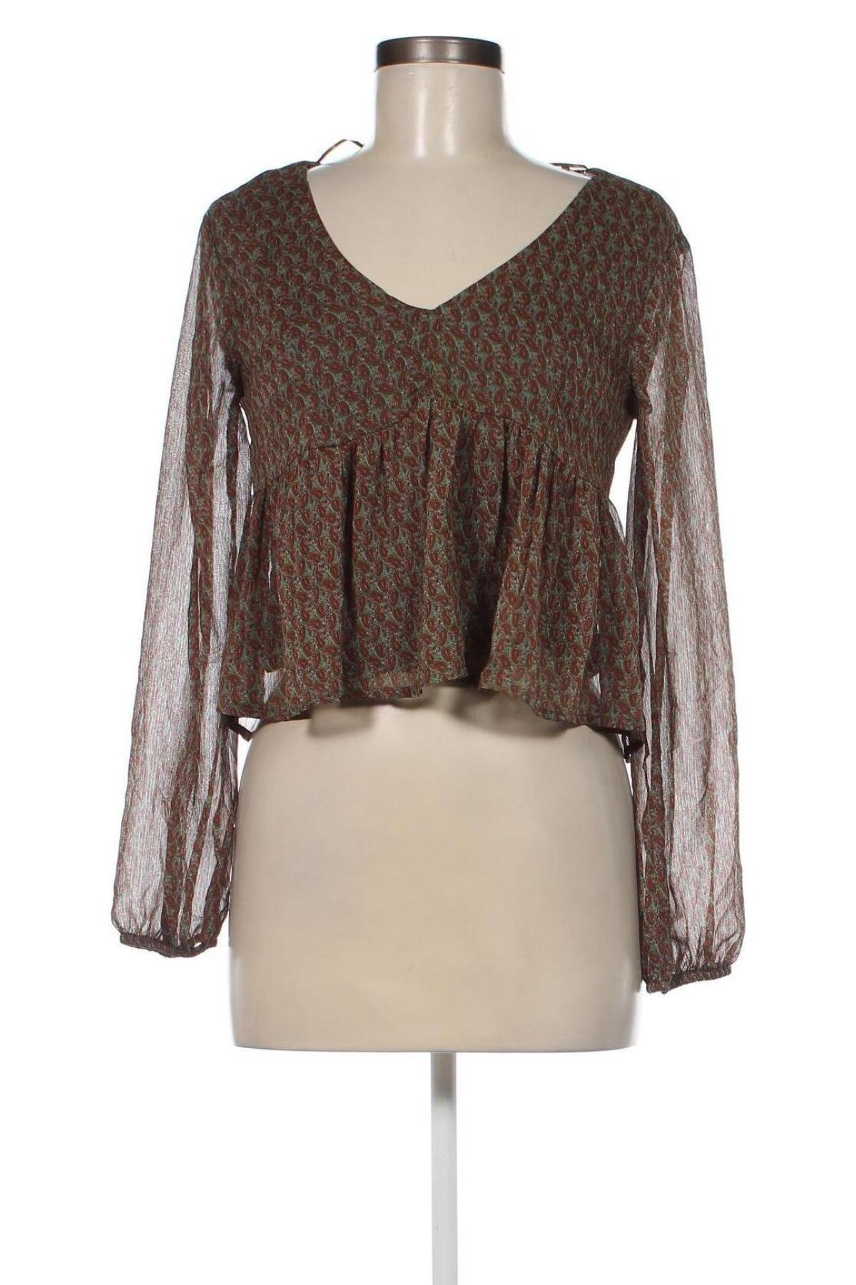 Γυναικεία μπλούζα Pull&Bear, Μέγεθος S, Χρώμα Πολύχρωμο, Τιμή 2,23 €