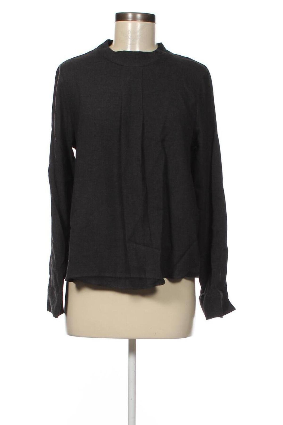 Дамска блуза Trendyol, Размер M, Цвят Сив, Цена 6,48 лв.