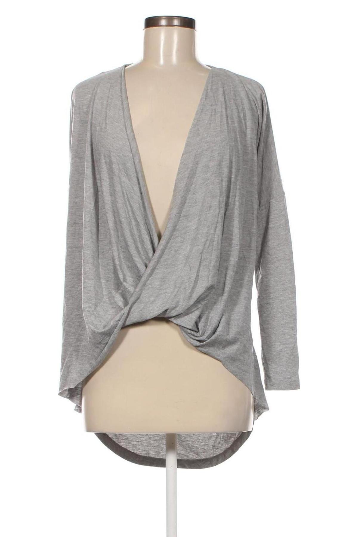 Γυναικεία μπλούζα Vero Moda, Μέγεθος S, Χρώμα Γκρί, Τιμή 2,32 €