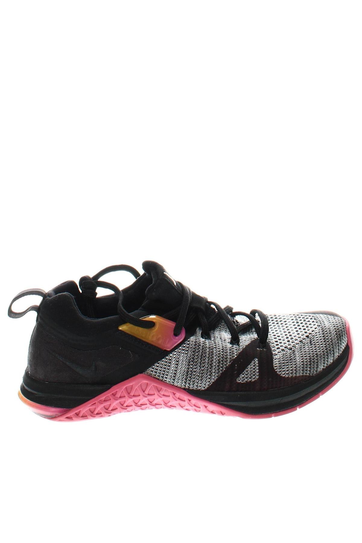 Damenschuhe Nike, Größe 38, Farbe Mehrfarbig, Preis 45,52 €