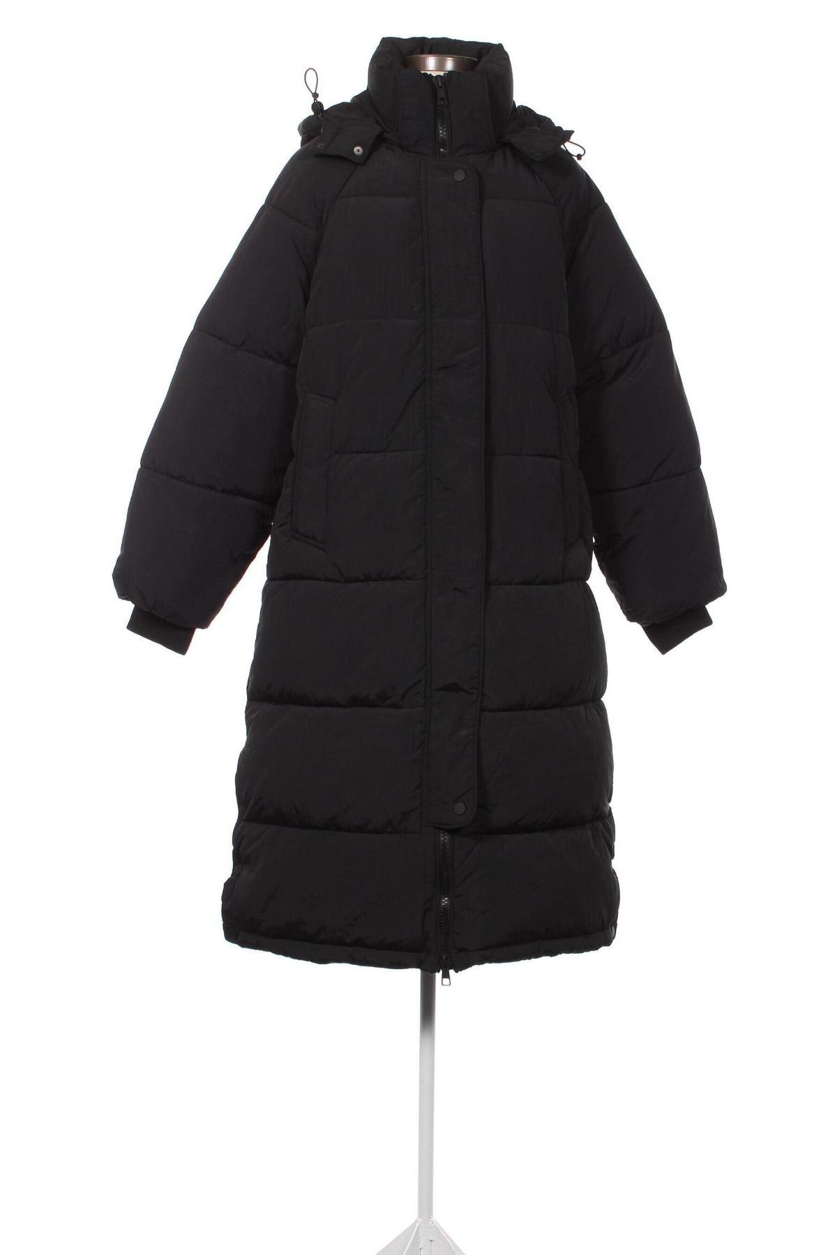Γυναικείο μπουφάν Pull&Bear, Μέγεθος S, Χρώμα Μαύρο, Τιμή 24,93 €