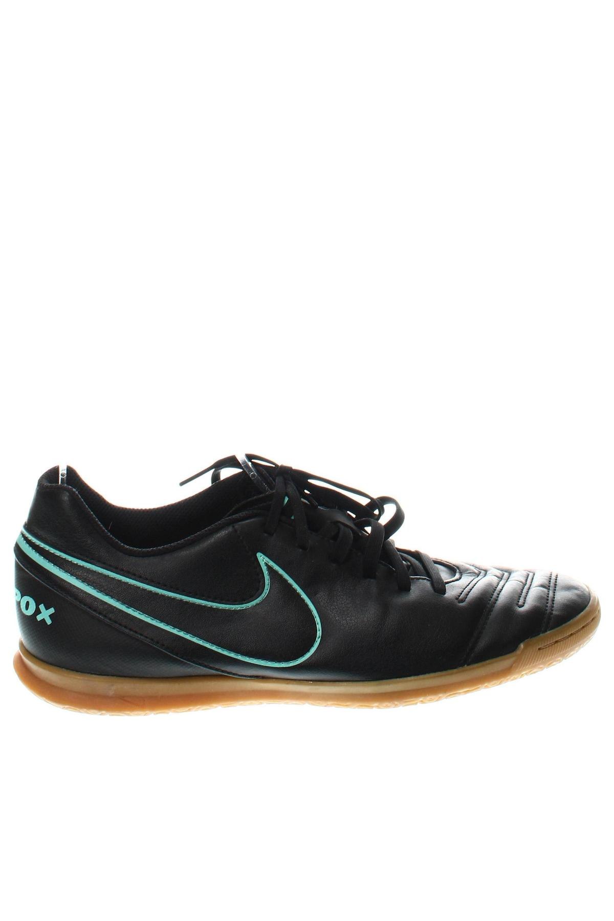 Férfi cipők
 Nike, Méret 42, Szín Fekete, Ár 17 252 Ft