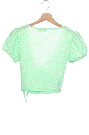 Damen Shirt Bershka, Größe XS, Farbe Grün, Preis 2,99 €