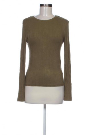 Damen Shirt Stradivarius, Größe M, Farbe Grün, Preis € 5,99