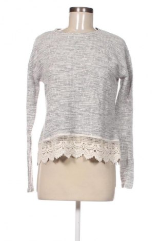 Damen Shirt Stradivarius, Größe M, Farbe Grau, Preis € 7,99