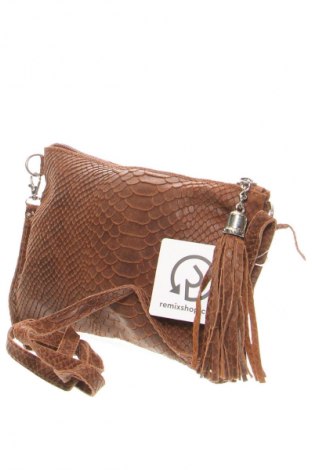 Дамска чанта Unbranded, Цвят Кафяв, Цена 4,60 €