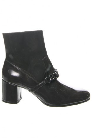 Botine de damă Tamaris, Mărime 40, Culoare Verde, Preț 214,99 Lei