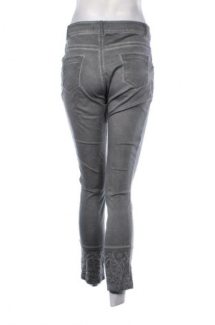 Damen Jeans Caro, Größe M, Farbe Grau, Preis € 5,99