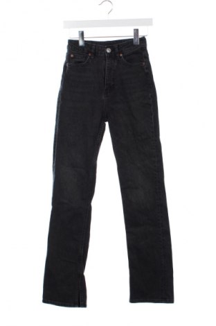 Damskie jeansy H&M Divided, Rozmiar XXS, Kolor Czarny, Cena 66,69 zł