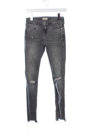 Damskie jeansy River Island, Rozmiar XS, Kolor Szary, Cena 37,99 zł