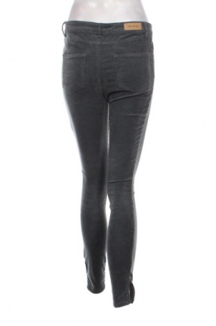 Damen Cordhose Review, Größe M, Farbe Grau, Preis € 7,99