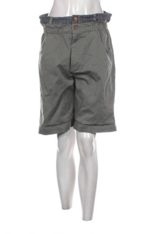 Damen Shorts Fetish, Größe M, Farbe Grün, Preis 5,07 €