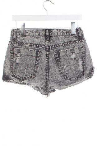 Damen Shorts Glamorous, Größe S, Farbe Grau, Preis 10,99 €