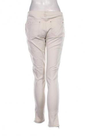 Pantaloni de femei Reserved, Mărime M, Culoare Bej, Preț 44,99 Lei