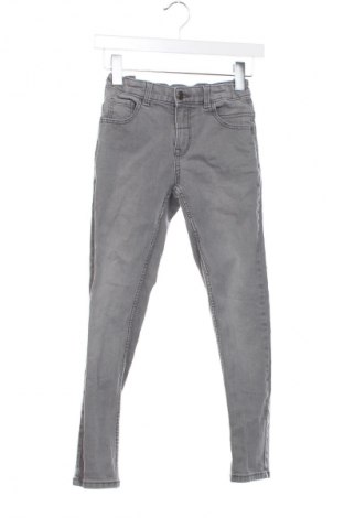 Kinderjeans Hema, Größe 8-9y/ 134-140 cm, Farbe Grau, Preis € 12,99