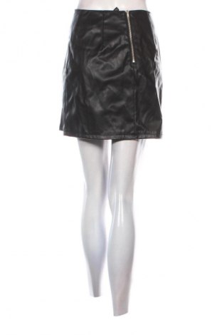 Kožená sukně  H&M Divided, Velikost S, Barva Černá, Cena  139,00 Kč