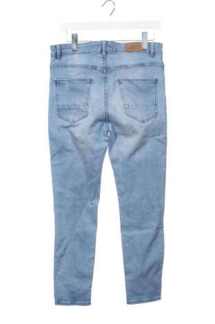 Męskie jeansy Pull&Bear, Rozmiar M, Kolor Niebieski, Cena 41,99 zł