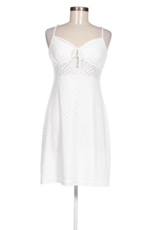 Ruha Unbranded, Méret M, Szín Fehér, Ár 7 879 Ft