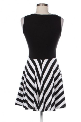 Kleid Unbranded, Größe S, Farbe Mehrfarbig, Preis 4,99 €