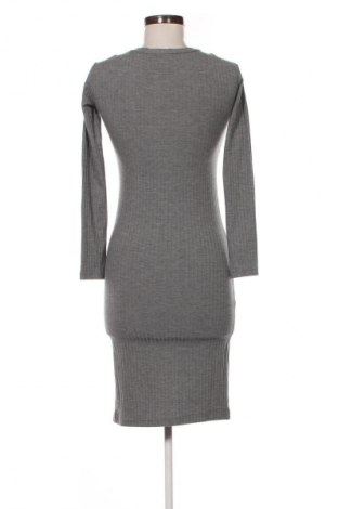 Kleid, Größe M, Farbe Grau, Preis 6,99 €