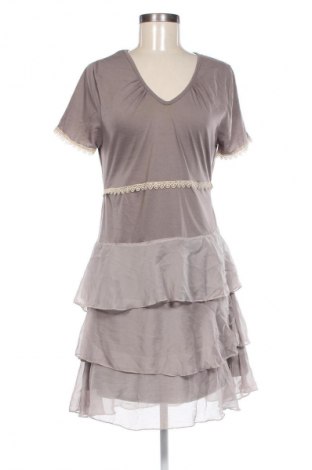 Kleid Unbranded, Größe M, Farbe Beige, Preis € 12,99