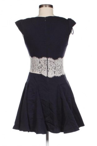 Kleid Ax Paris, Größe M, Farbe Blau, Preis 17,99 €