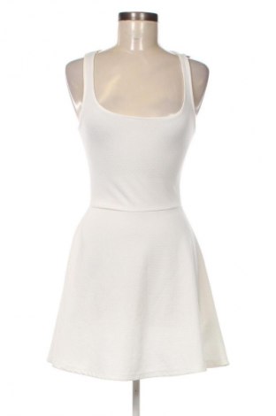 Šaty  Bershka, Veľkosť M, Farba Biela, Cena  10,95 €