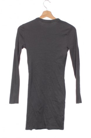 Kleid Bershka, Größe XS, Farbe Grau, Preis € 12,99