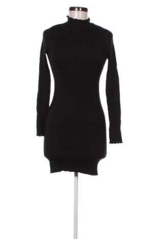 Rochie Bershka, Mărime M, Culoare Negru, Preț 138,14 Lei