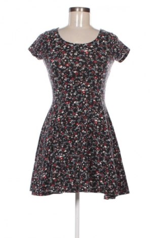 Kleid C&A, Größe M, Farbe Mehrfarbig, Preis € 8,99