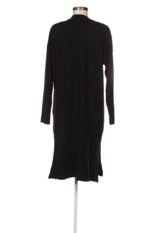 Kleid Defacto, Größe L, Farbe Schwarz, Preis 8,99 €