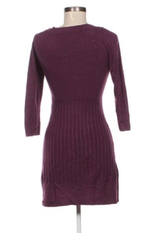 Kleid F&F, Größe M, Farbe Lila, Preis 8,99 €