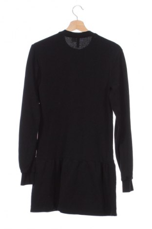 Рокля H&M Divided, Размер XS, Цвят Черен, Цена 4,90 лв.