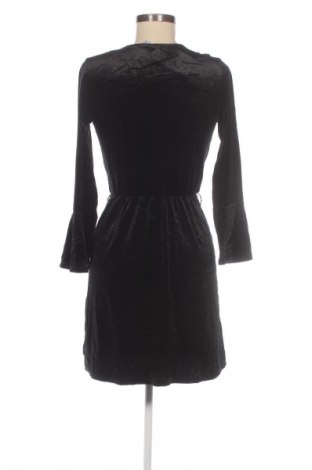 Рокля H&M Divided, Размер S, Цвят Черен, Цена 9,99 лв.