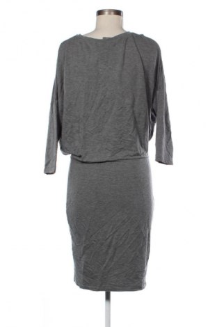 Kleid Ichi, Größe M, Farbe Grau, Preis 3,99 €