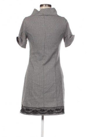 Φόρεμα Lara, Μέγεθος S, Χρώμα Γκρί, Τιμή 4,99 €