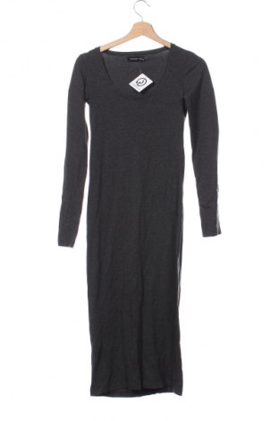 Kleid Modstrom, Größe XS, Farbe Grau, Preis € 7,67