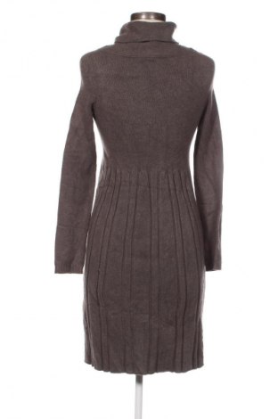 Kleid Parocas, Größe M, Farbe Braun, Preis 10,99 €