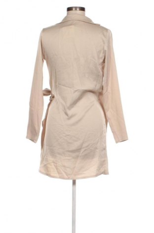 Kleid Pretty Little Thing, Größe M, Farbe Beige, Preis € 6,99