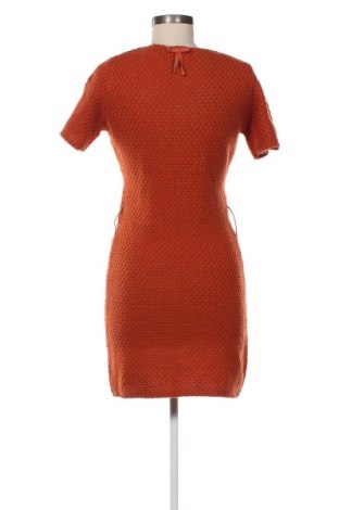 Kleid Silvian Heach, Größe M, Farbe Braun, Preis 22,99 €